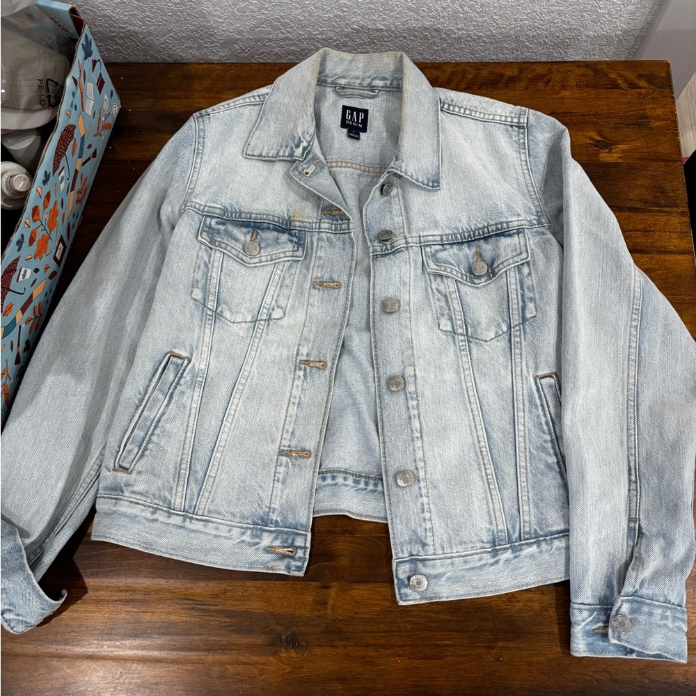 GAP Light Wash Blue Denim Jacket